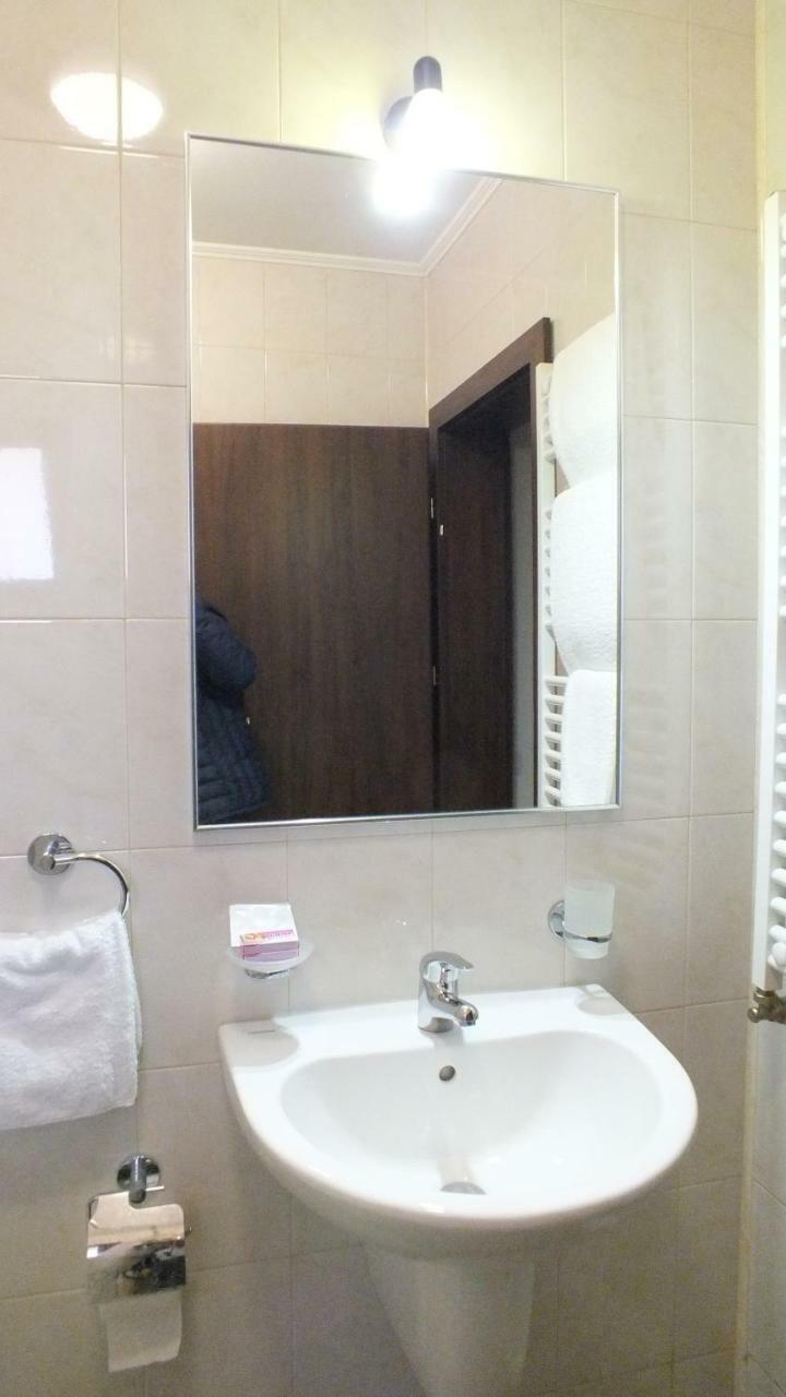 Hanul Cocosul Vitanesti Exterior foto